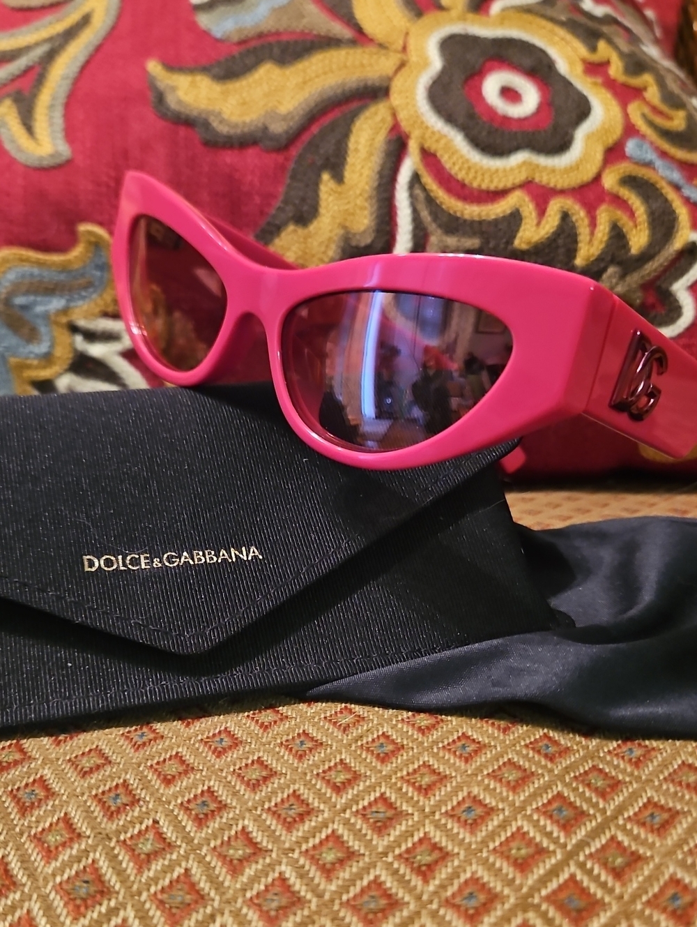 Dolce & Gabbana Pink Cat Eye Sunglasses With Case And Protective Bag